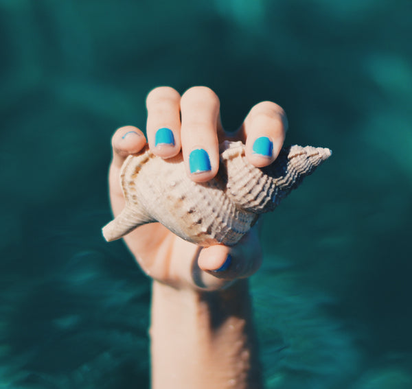 The Real Reasons Why Your Polish Chips Faster on Holiday
